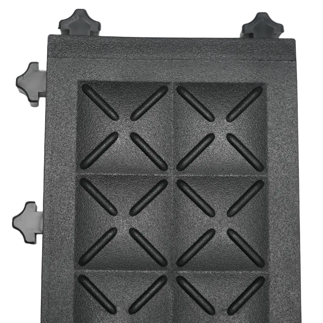 M5 Anti-Fatigue Tile 15 × 46 cm